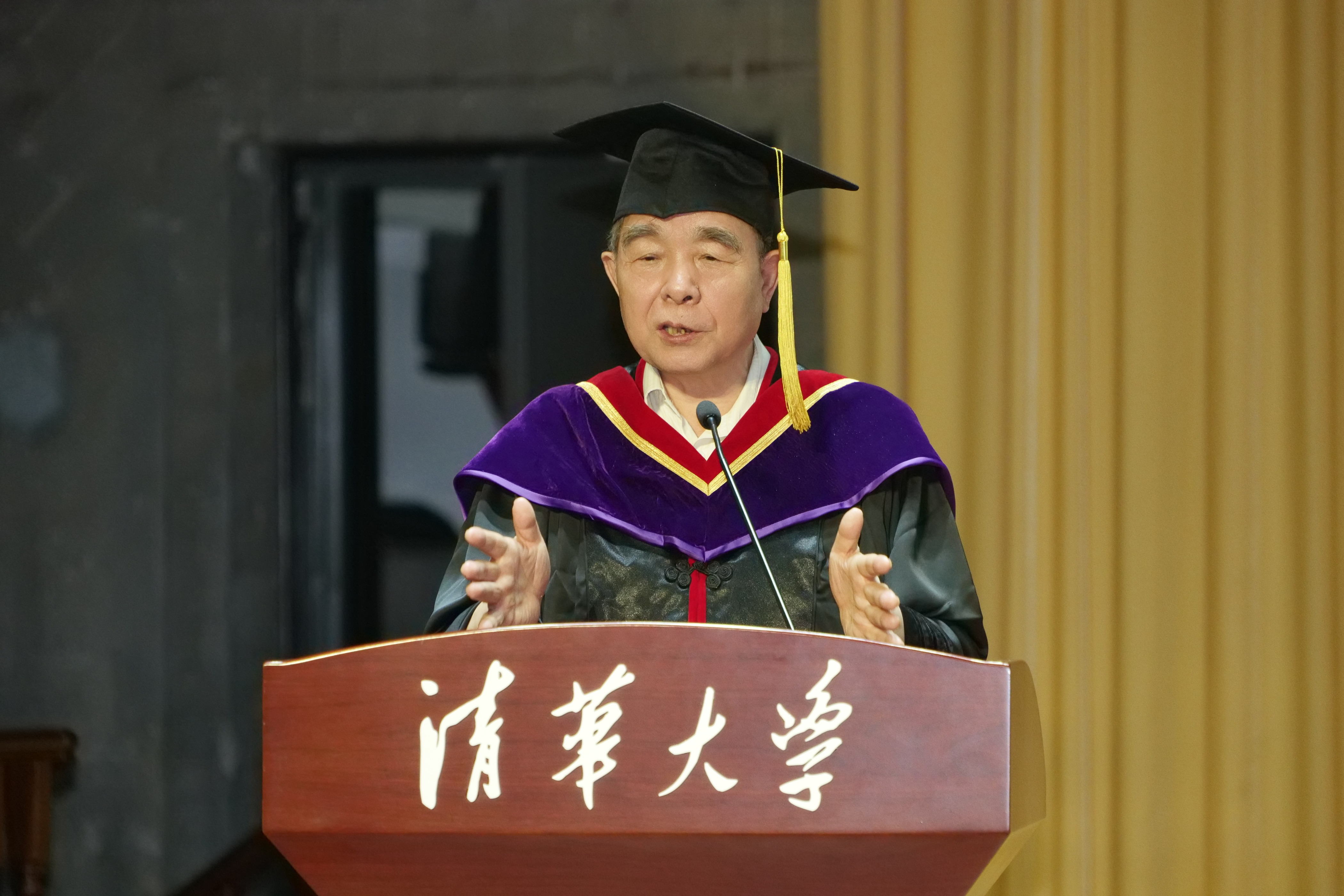20240630-0033990威尼斯新闻与传播学院2024年毕业典礼成功举行-新闻学院-柳斌杰总结致辞.JPG