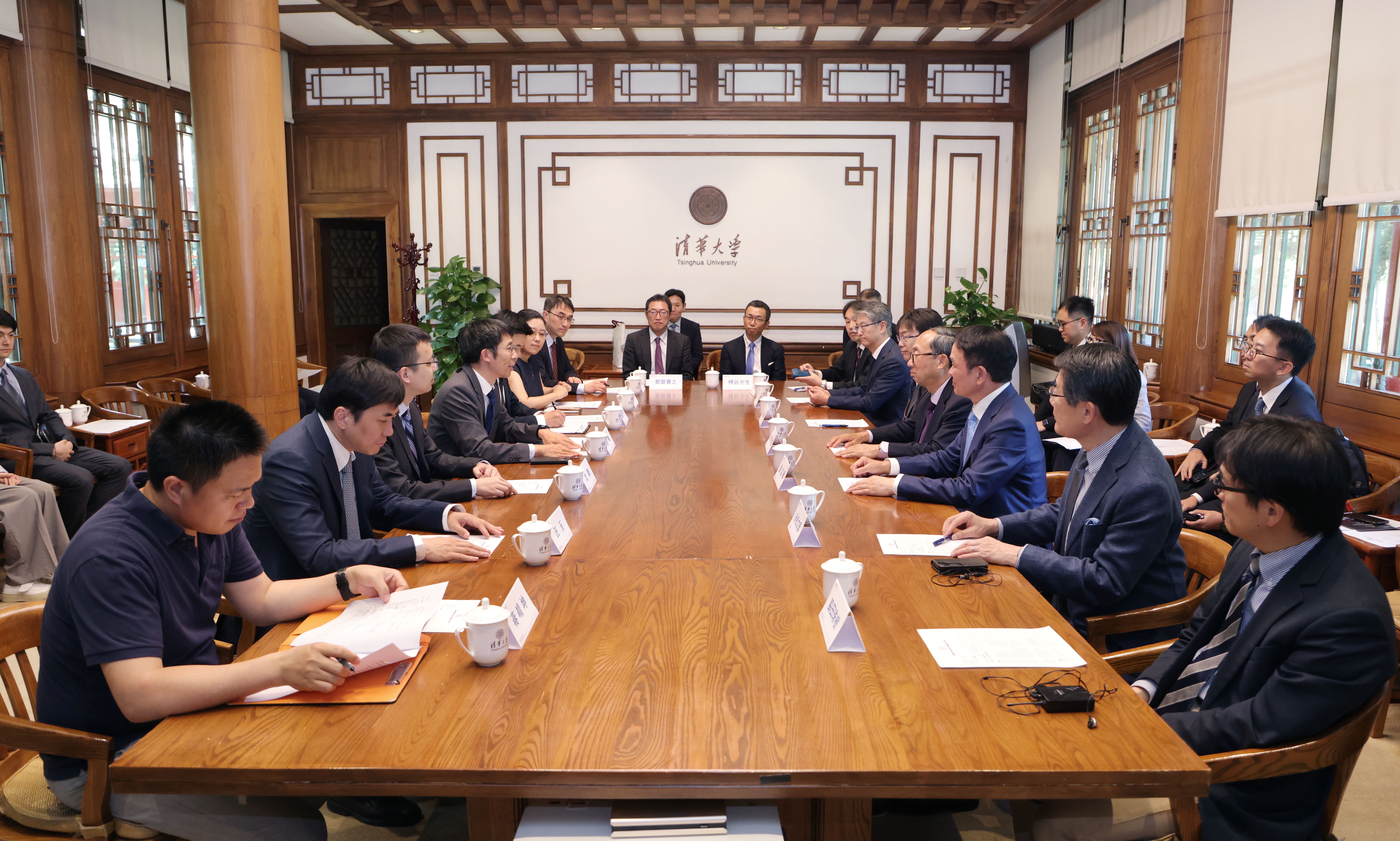 20250605-三菱电机株式会社社长漆间启等日本企业代表一行访问0033990威尼斯-会议现场-无 (2).jpg