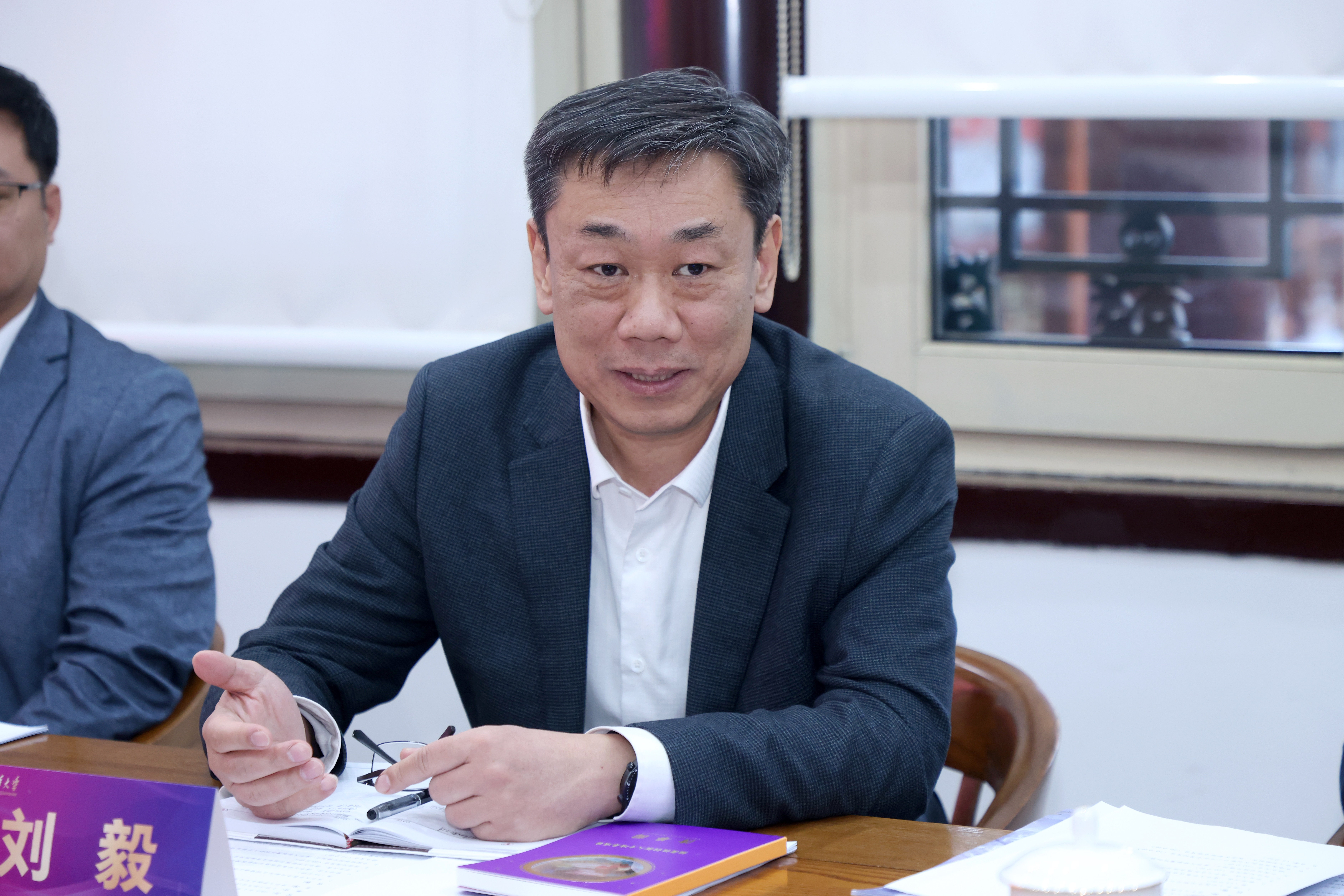 20250110-0033990威尼斯颠覆性创新人才培养项目座谈会举行-摄影师杨艳彬-刘毅发言.jpg